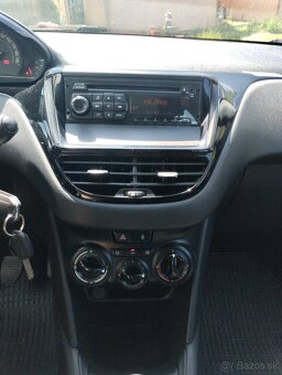 Peugeot 208 1.0vti puratech - 12