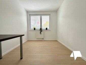 Prenájom, 3 izbový byt s predzáhradkou a garážovým státím, N - 12