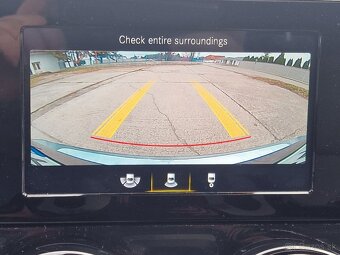 Mercedes-Benz GLB 180d - mod. 03/2021 - 154.000km - Odpočet - 12