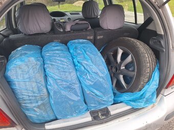 Toyota Yaris 1.0 VVT-i 48kw - 12