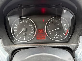 BMW Rad 3 Touring 335i xDrive A/T - 12