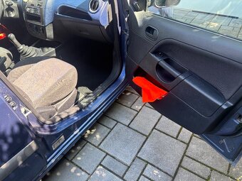 Ford Fiesta 1,4 TDi rok vyroby 2006 - 12