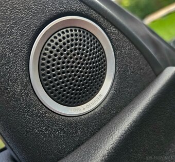 Audi S5 4.2 V8 - 12