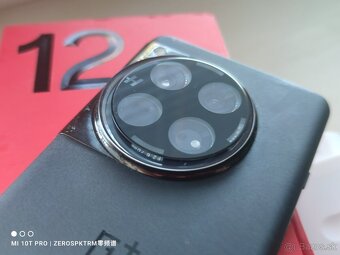 Oneplus 12 16/512GB Silky Black - 12