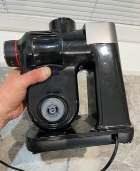 Bosch MUM Serie 2 MUMS2VM00 900W kuchynský robot - 12