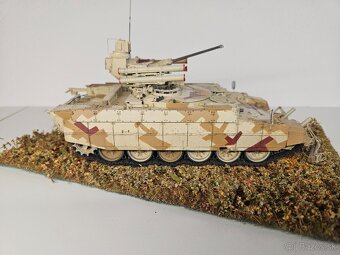 Modely vojenskej techniky, tanky 1/35, lietadla 1/48 - 12