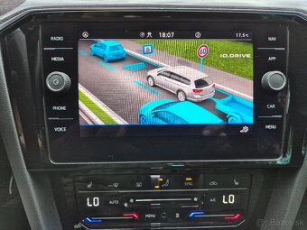 Volkswagen Passat B8 Variant 2.0 TDI Elegance 4Motion DSG - 12