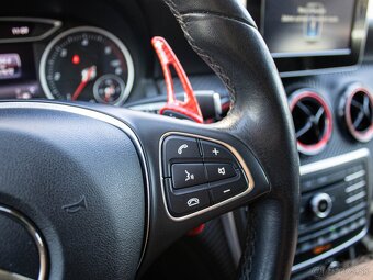 Mercedes-Benz GLA 200 d 4MATIC A/T - 12