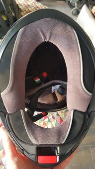 Predám novú karbónovú prilbu AGV Sportmodular -L - 12