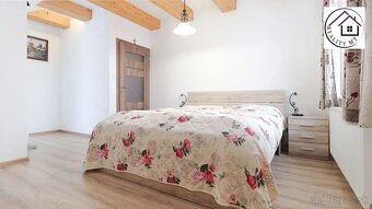 Rodinný dom s garážou a záhradným altánkom na Lipovci - 12