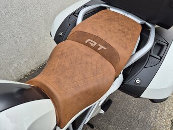 BMW R 1250 RT 2023 s plnou výbavou a doplnkami - 12
