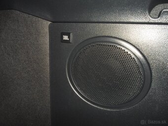 Toyota C-HR 1.8 Hybrid Executive, Full LED, JBL,koža,kamera - 12