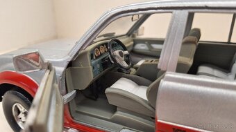 1:18 TOYOTA LAND CRUISER - 12