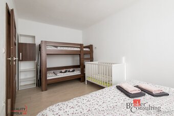 BEŠEŇOVÁ / Predaj apartmánového domu / 2 samostatné jednotky - 12