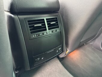 Volkswagen Touareg 3.0 V6 TDI Facelift - 12