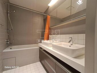 3-IZBOVÝ BYT 74m2,
VKUSNÁ A ŠTÝLOVÁ... - 12