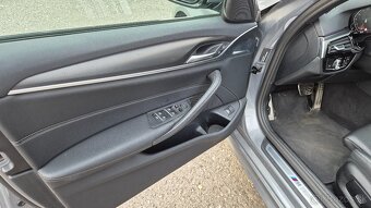 BMW rad 5 Touring 530d mHEV xDrive A/T Mpacket TOP CENA - 12