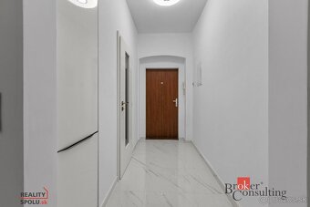 INVESTIČNÁ PRÍLEŽITOSŤ – ŠTÝLOVÝ 1-IZBOVÝ BYT V CENTRE BRATI - 12