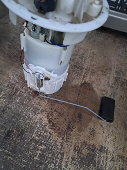 Predám diely citroen c3 picasso 1.4vti 70kw - 12