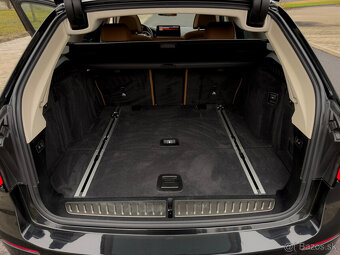 BMW • 530d xDrive • 2020 • 360 Kamera • Panorama • - 12