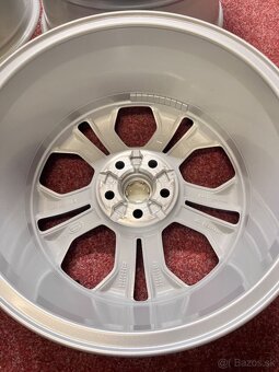 5x108 R18 originál disky Land Ranger Evoque 2022 - TOP STAV - 12