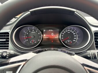 Kia Ceed SW 1.5 T-GDi Silver A/T - 12