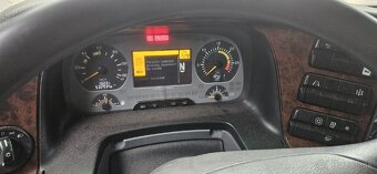 Mercedes Benz ACTROS 1832 L - 12