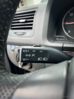 VW Golf 5 1.9TDI 77KW Sportline - 12