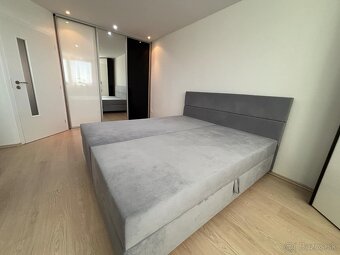 NADŠTANDARDNE prerobený a zariadený 3 izb. byt s balkonom - 12
