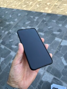 S25 256GB SIVY NOVY - 12