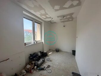 Predám tehlový 2 izbový byt v centre Rezervované - 12