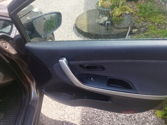 Kia ceed SW 1.6 crdi - 12