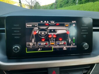 ŠKODA SCALA 1,0 TGI G-TEC - 12