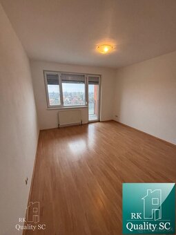 SENEC - NA PREDAJ 2 izbový byt s vlastným parkovaním, pri St - 12