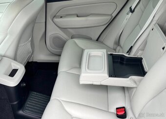 Volvo XC60 T8 Twin Engine Inscription eAWD A/T - 12