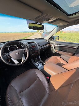 Kia Sorento 2.2 CRDI 145kw automat 4x4 - 12