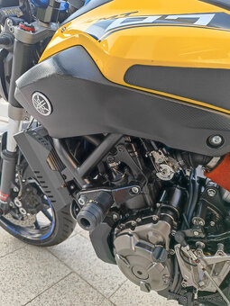 Yamaha MT-07 - 12