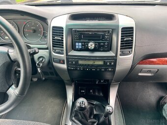 Toyota Landcruiser 120 D4D - 12