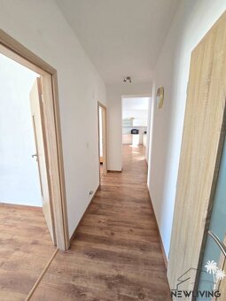 NA PRENÁJOM priestranný 98m2 byt Mierová Piešťany - 12