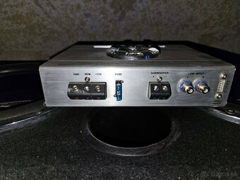 Predám autoaudio – subwoofery, zosilňovače + kapacitor - 12