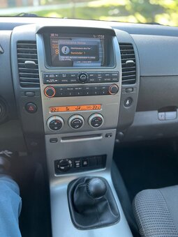 Nissan Pathfinder 2,5 DCi 4x4 126kW - 12