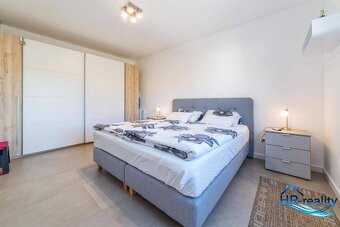 Vodice – kompletne zariadený penthouse, výhľad na more - 12