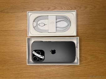 iPhone 16 Pro 256GB čierny titán - záruka do 17.10.2026 - 12