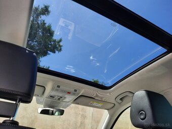 Škoda Superb Combi Scout 2,0TDI 140kW 7°AP 4×4 cena s DPH - 12