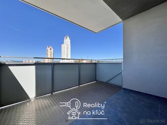 Na prenájom moderný, zrekonštruovaný 2-izbový byt s balkónom - 12