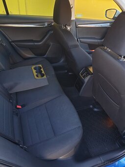 Škoda Octavia Scout 4x4 2,0 TDi DSG bixenon,ťažné, záruka km - 12