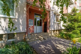 2 izbový byt na sídlisku Klokočina - 12