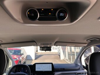 Ford Tourneo Custom 2.0 TDCi 170k A8  Titanium X 8-miestné - 12