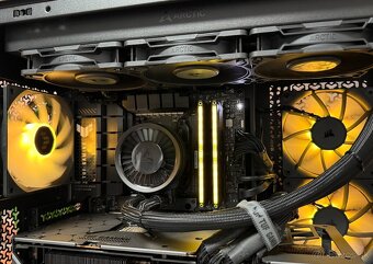 Ryzen 7 7800X3D\32GB\RX 7900XTX\SSD\1000W Zdroj - 12