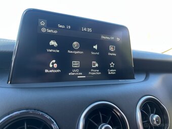 KIA Stinger Premium 2.0 T-GDI 180kw Automat - 12